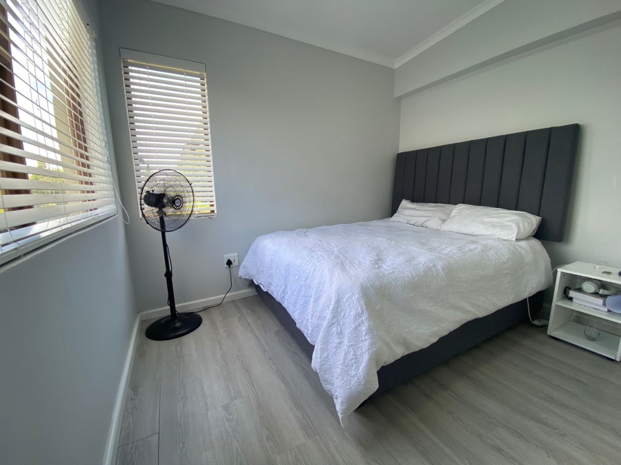 2 Bedroom Property for Sale in Parklands Western Cape